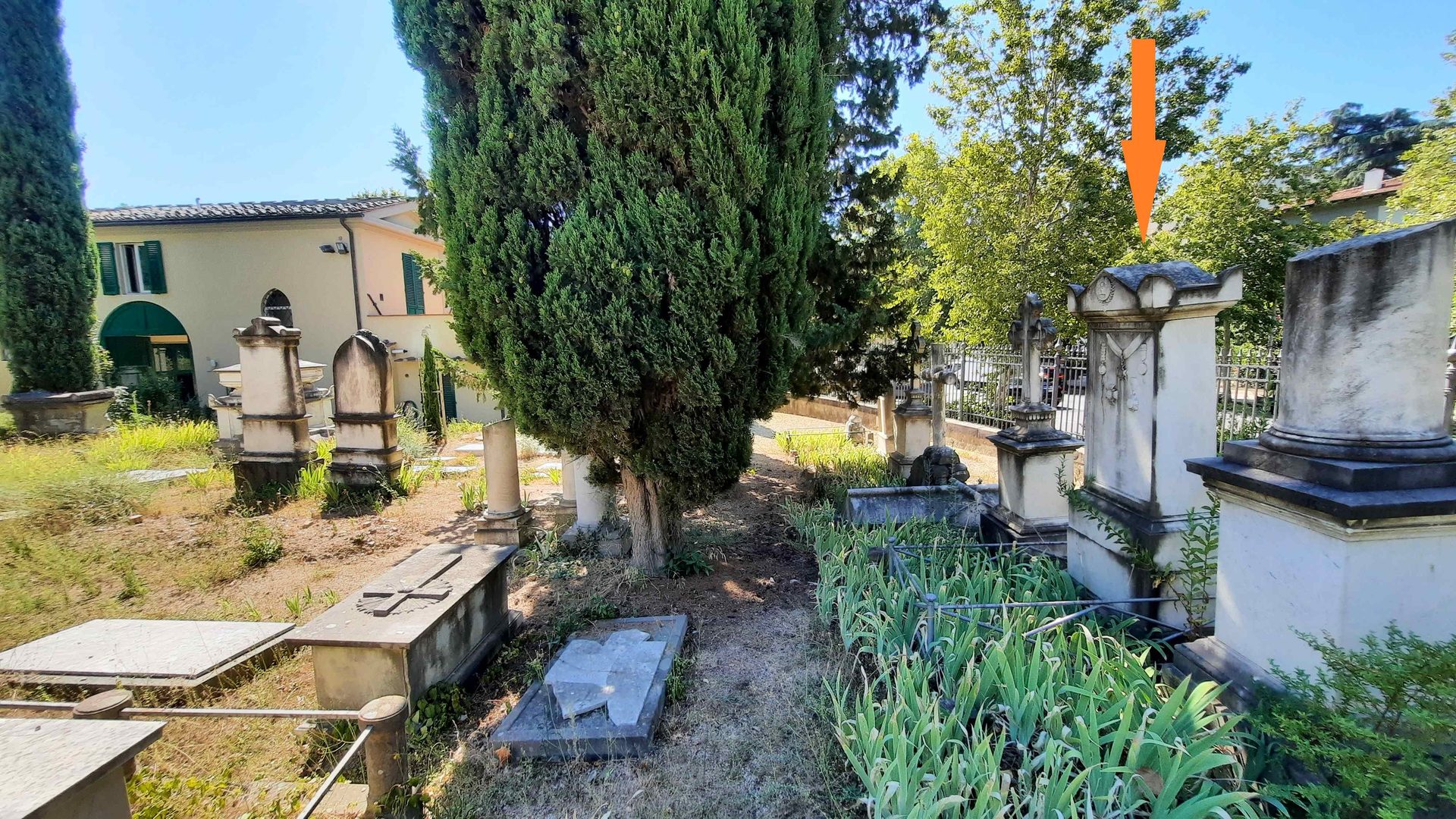 David Dumbreck's tomb, English Cemetery, Florence - 01.jpg
